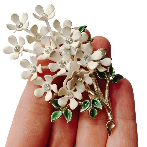 VTG Mid Century Enamel Dogwood Brooch Rhinestones Flowers Gold Tone Floral Pin - Picture 2 of 10